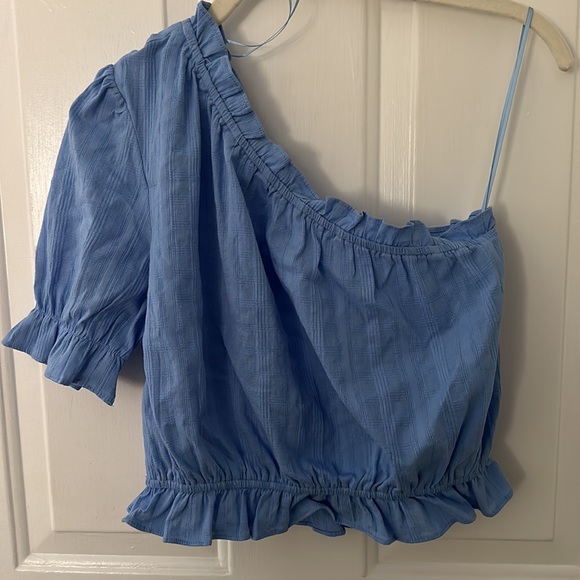 NWT One shoulder top - Picture 2 of 4